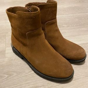 Thinsulate suede boots